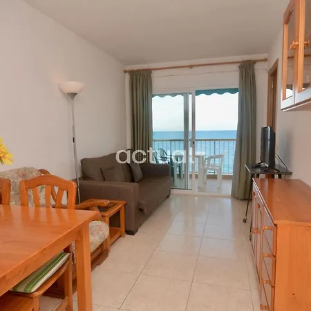 Apartment Catalunya B-5 *